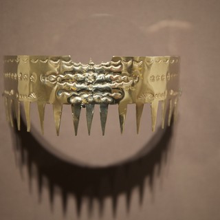Ornate Spanish Colonial Hair Comb with Silver Filigree