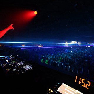 DJ Commands Massive Crowd at Wobbleland 2026