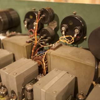 Vintage Amplifier Electronics