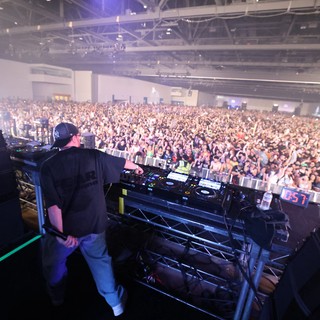 DJ Commands Massive Indoor Festival Crowd at Wobbleland