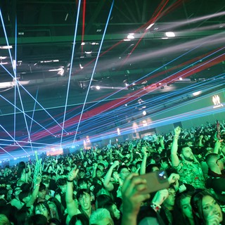 Laser Storm Over Pulsing Crowd at Wobbleland 2026