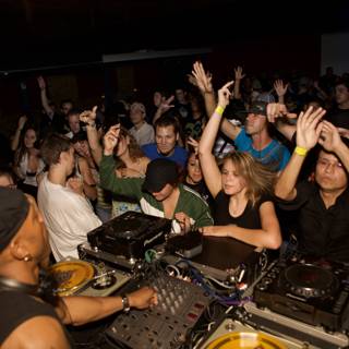 Nightclub DJ Set Sends Crowd into Frenzy