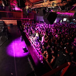 DJ Rocks Packed Crowd at Wobbleland 2026