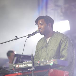 Sampha performing a solo with his keyboard at Coachella 2017