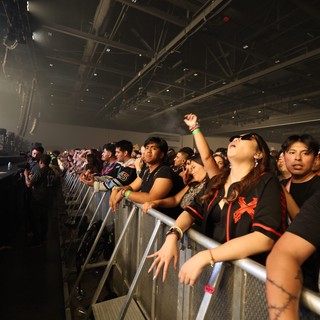 Ecstatic Fans Surge Against Barrier at Wobbleland 2026