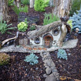 Enchanted Cottage in the Thistlewyck Garden