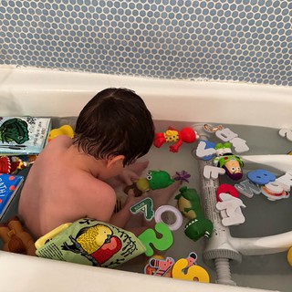 Toddler's Bath Time Learning and Play Session