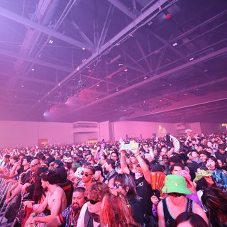 Massive Indoor Crowd Packed at Wobbleland 2026