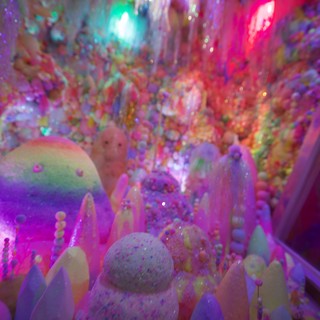 tourist-attraction-cave-mineral-exhibit