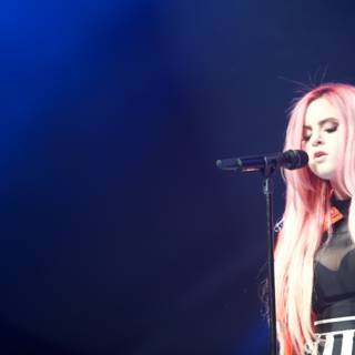 Pink-Haired Performer Takes Center Stage