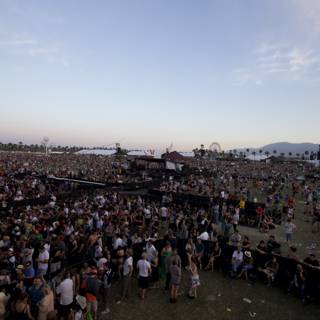 Coachella 2011: Sun, Sounds, and Spectators