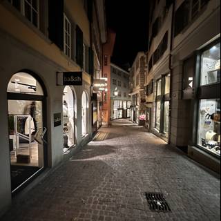 Night Stroll Through Zürich's Historic Cobblestone Alley