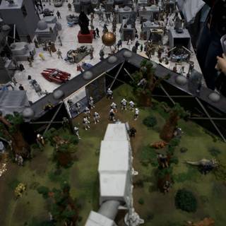 Incredible Star Wars Diorama on Display