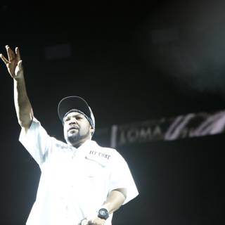 Triumphant Ice Cube Takes the Stage
