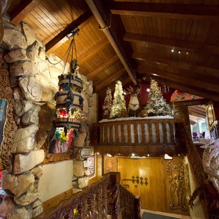 mountain lodge/resort