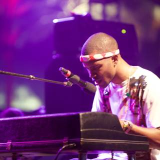 Frank Ocean Rocks the Keyboard at Coachella
