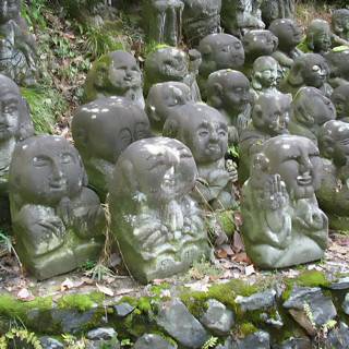 Stone Statues of Kyoto City Hall