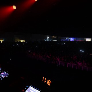 DJ Overlooks Massive Crowd at Wobbleland Festival 2026