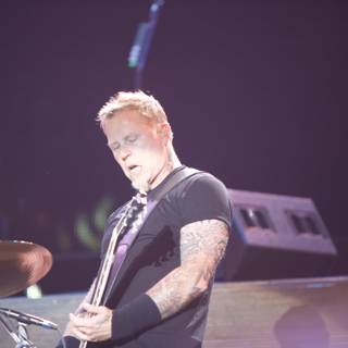 James Hetfield Shreds the Stage