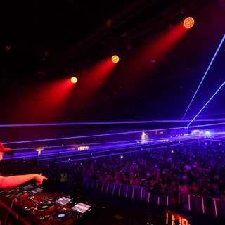 DJ Ignites Massive Crowd at Wobbleland 2026