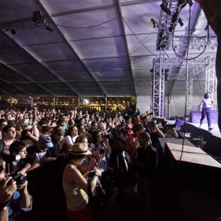 Vibrant Performance at Coachella 2012