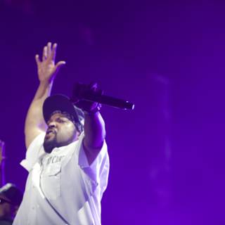 Ice Cube Rocks Coachella Crowd