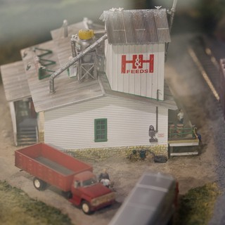 H&H Feeds Model Railroad Diorama in Miniature Detail
