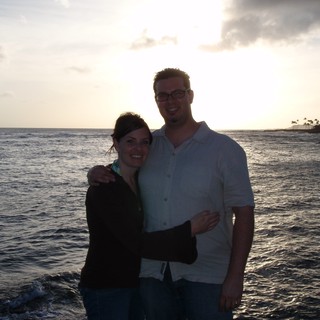 hawaii-usa-likely-oahu-or-kauai-based-on-coastline-and-palm-tree-silhouettes