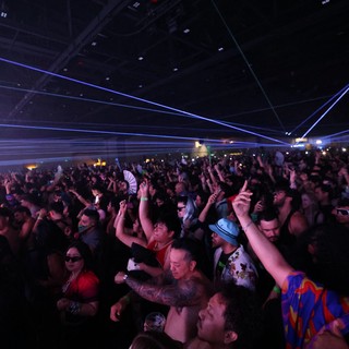 Electric Crowd Surges at Wobbleland 2026 Festival