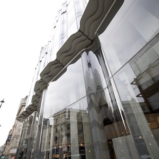 Modern Architecture Meets Historic London Streetscape
