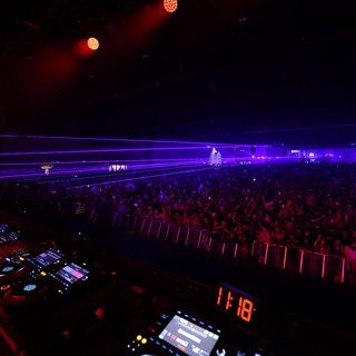 Massive Crowd Engulfed in Purple Laser Light at Wobbleland