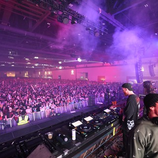 DJ Duo Commands Massive Crowd at Wobbleland 2026