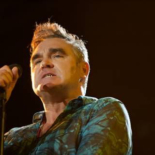 Morrissey Takes the Stage with His Microphone
