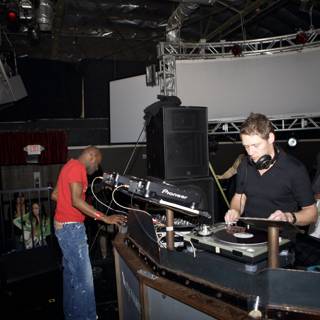 Funky DJ Grooves