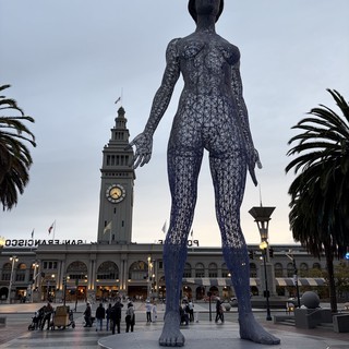 Towering Wire Mesh Sculpture at San Francisco's Ferry Building