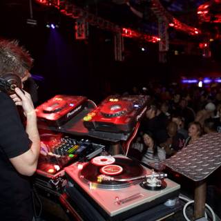 Live DJ Performance at 2007/funktion Nightclub