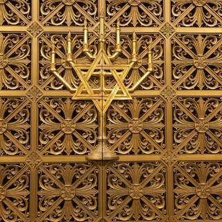 Golden Star of David Shines on Wilshire Temple Wall