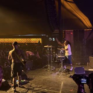 Electrifying Beats Under the Desert Stars