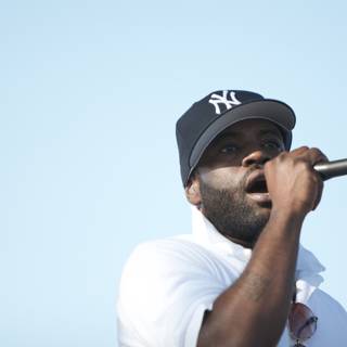 Black Thought: Entertaining Under the Blue Sky