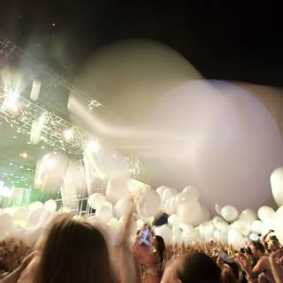 Balloon-Filled Concert Fun