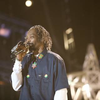 Snoop Dogg Rocks the 2012 Lollapalooza Music Festival