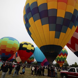 Colorful Hot Air Balloons Fill the Sky at Sonoma Classic