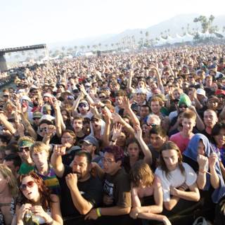 Coachella 2007: Massive Crowd at Outdoor Music Festival