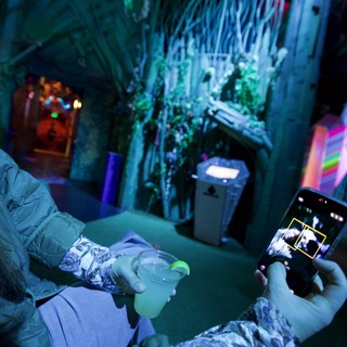 indoor-ice-attraction-entertainment-venue