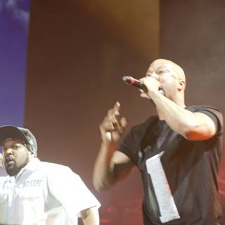 Ice Cube and Guest Performer Command the Stage
