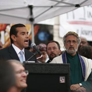 Antonio Villaraigosa speaks at a rally