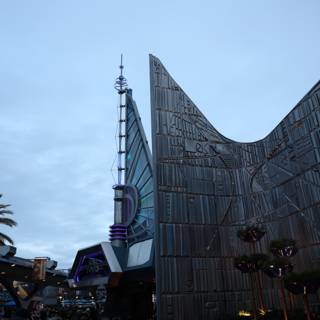 The Grand Disneyland Resort: A New Landmark of the Metropolis