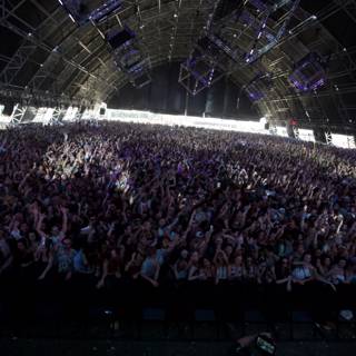 Massive Crowd Rocks Out at Coachella 2016