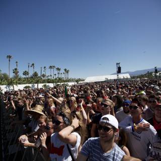 Coachella Crowd Soaks Up the Sun