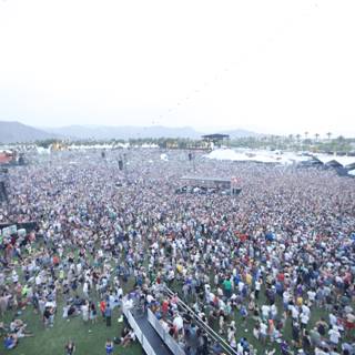 Coachella 2010: A Sea of Music Fans